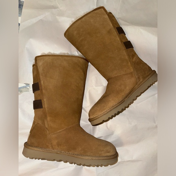 UGG Aletheia Tall Boots in Chestnut, Size 8 (Like New!) - Picture 7 of 9